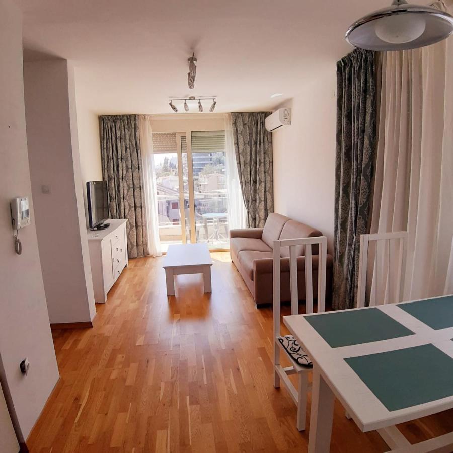 City & Sea Apartment Nearby Old Town 부드바 외부 사진